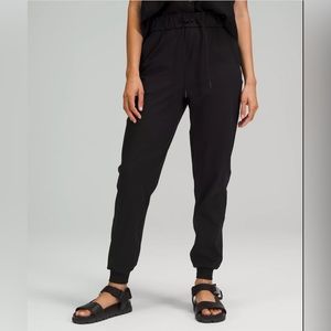 Lululemon Stretch High-Rise Jogger Full Length